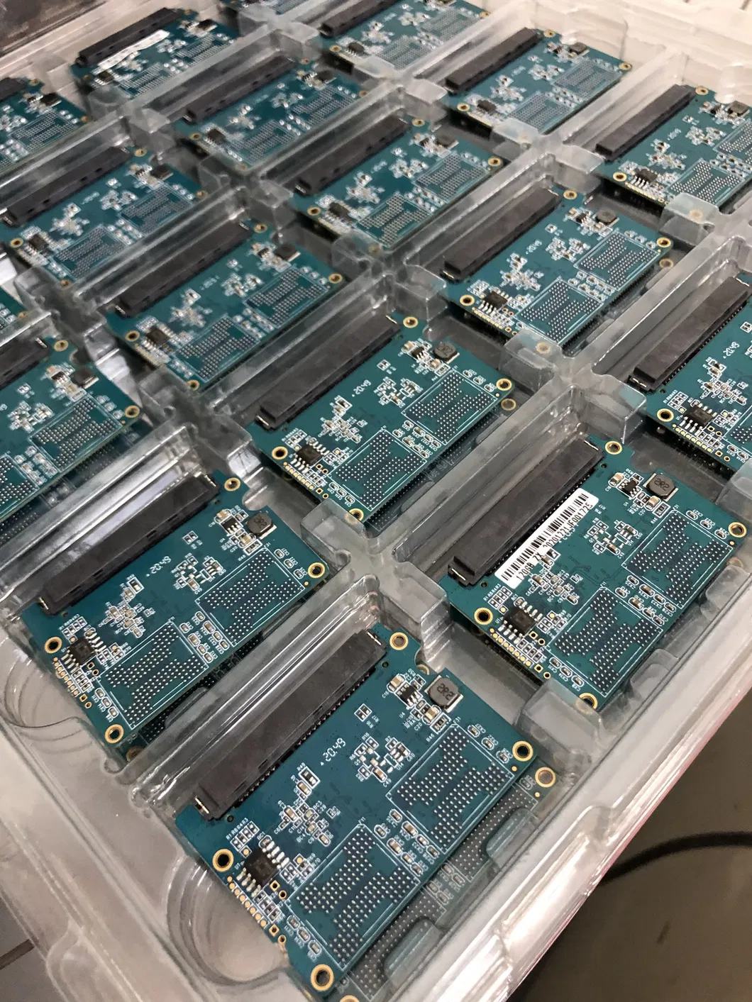 2.5"/ 2tb Solid State Drive, Customized Logos and Colors SATA III 6 GBP/S Black SSD